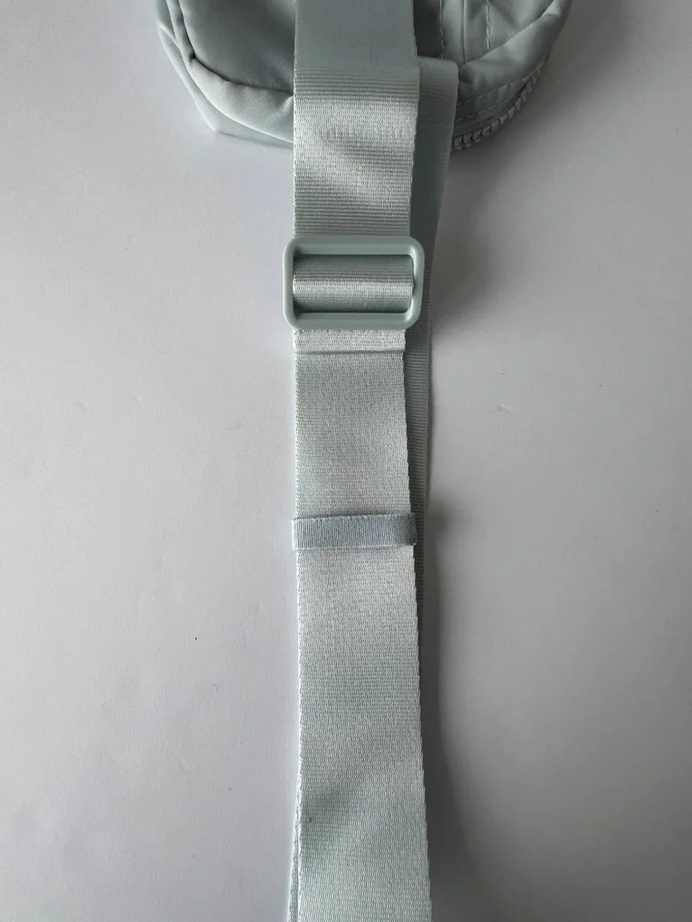 Gaiam Sidekick Sling Bag, Fanny Pack, or Crossbody Sky Blue, New - Picture 7 of 15